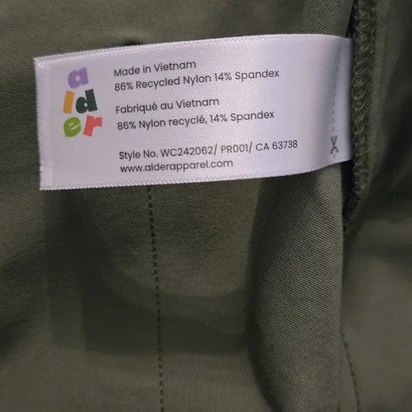 New with Tags Designed in Canada High-Rise Cargo Hiking Shorts by Alder Apparel - Picture 16 of 16